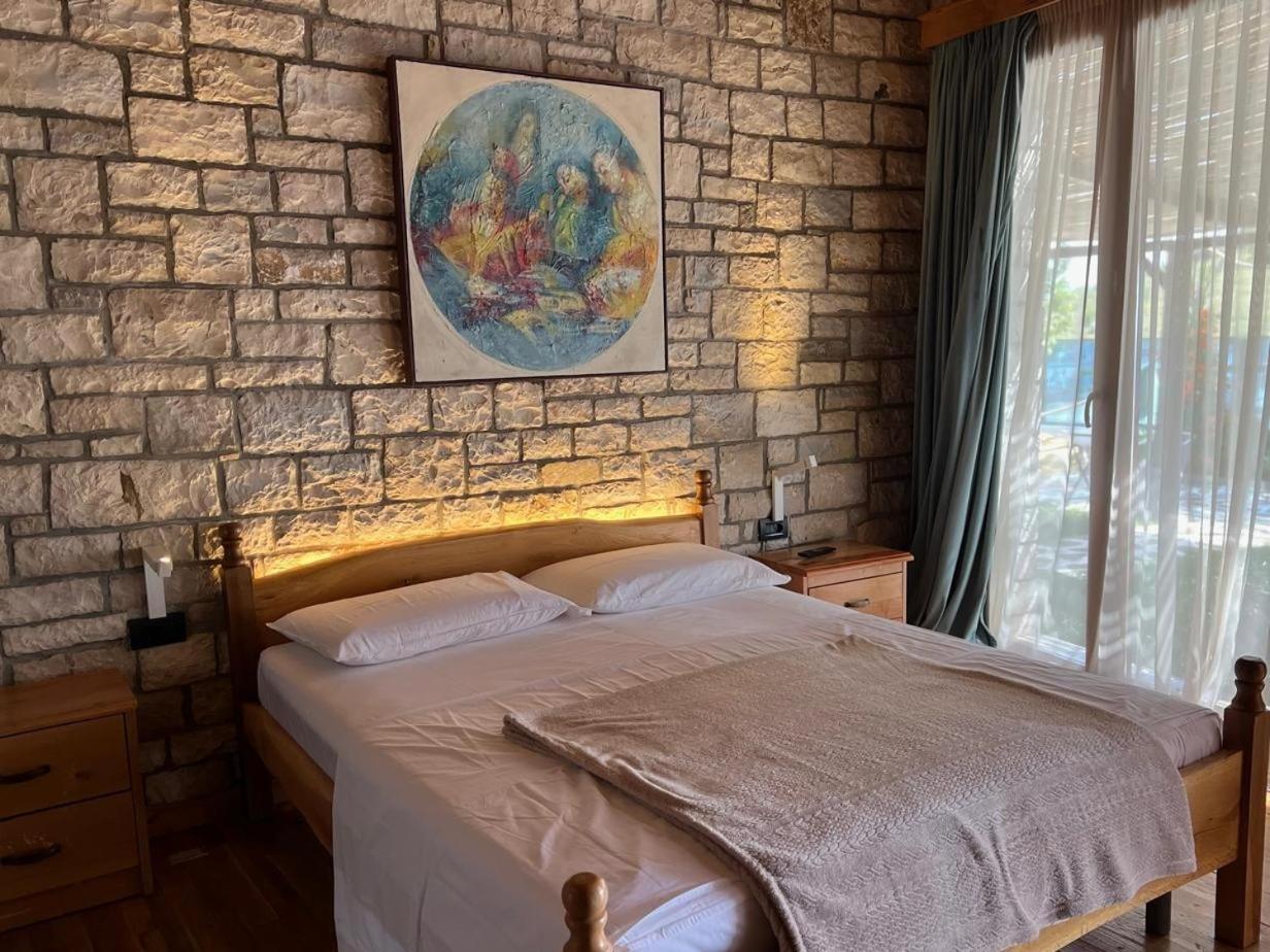 Palermiti Luxury Rooms Himare Bagian luar foto